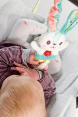 Lilliputiens - Malý králik - hrkálka s rolničkou